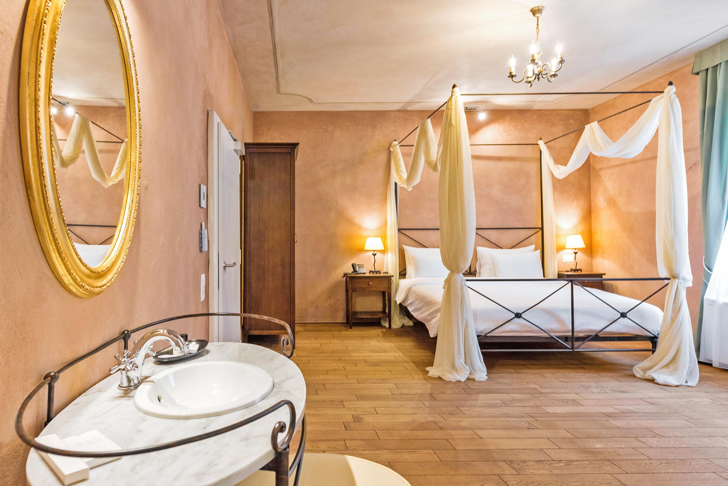 Boutique & Business Hotel La Tureta Giubiasco Exteriör bild